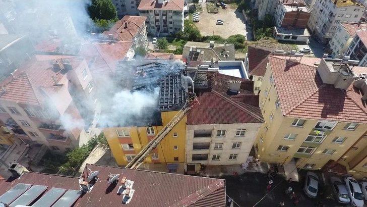 Sinop’ta Çatı Katında Yangın G1