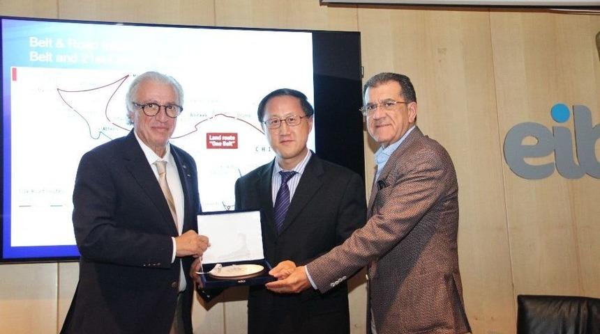 Çin İzmir Başkonsolos Vekili: "ticaret Savaşlarını Biz Başlatmadık Ancak Abd’den Korkmuyoruz"