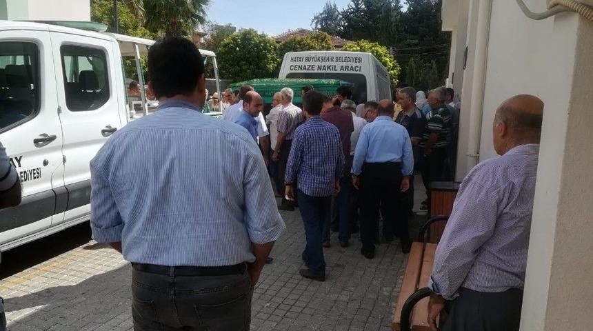 Canlı Yayın Yapıp İntihar Etti