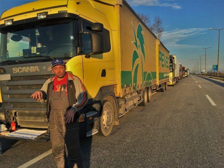 (özel Haber) Bulgarların Güncellemesi 100 Kilometre Tır Kuyruğuna Neden Oldu G2