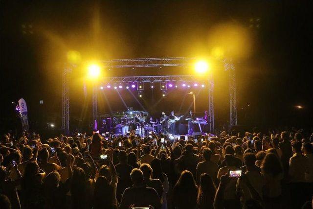 Gökhan Türkmen Konseri Kocaeli Sahilleri Doldurdu 1