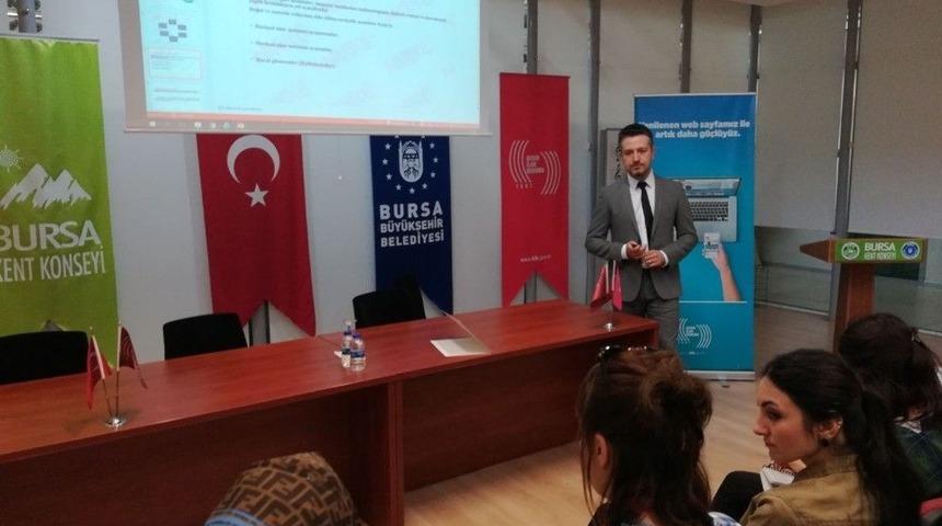 Bursa&rsquo;da Geleceğin Gazetecilerine Uyuşturucuyla M&uuml;cadelenin Medyadaki &Ouml;nemi Anlatıldı