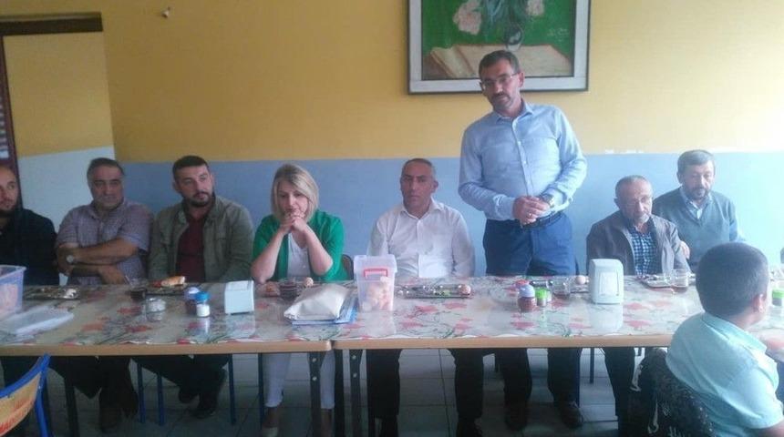 Daday&rsquo;da İmam Hatip Lisesine Giden &Ouml;ğrenci Ve Veliler Kahvaltıda Bir Araya Geldi