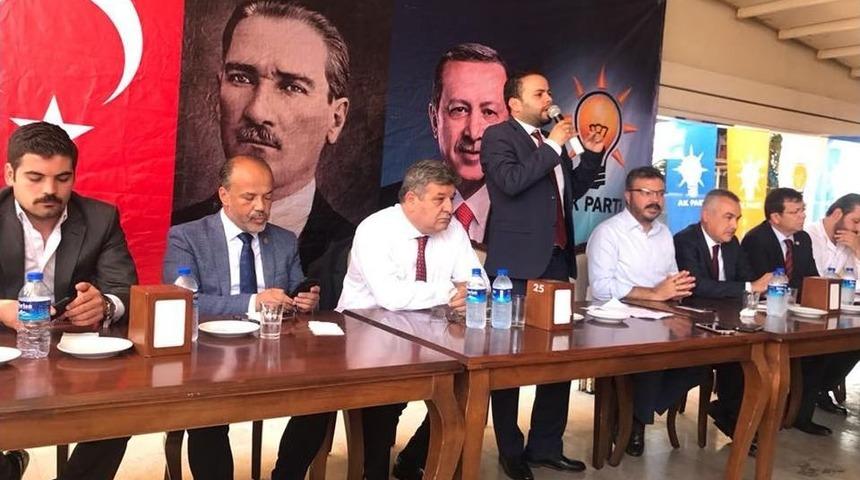 Aydın Ak Parti Bayramlaşmada Bir Ara Geldi