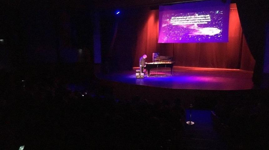 &Uuml;sk&uuml;dar&rsquo;da &Ccedil;anakkale&rsquo;den Afrin&rsquo;e Tuluyhan Uğurlu Konseri