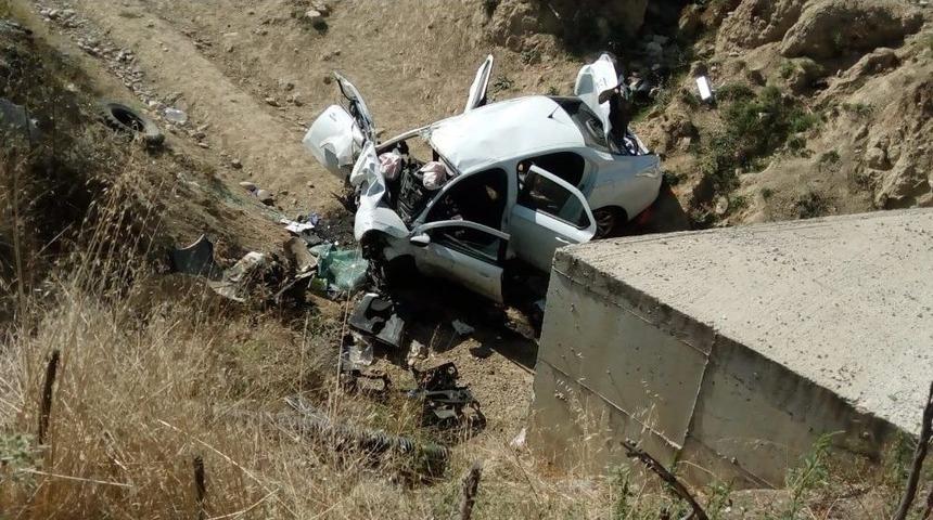 Uşak&rsquo;ta Trafik Kazası 2 &Ouml;l&uuml; 1 Yaralı