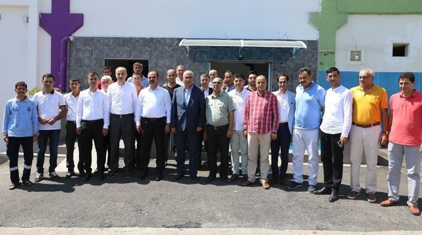 Başkan &Ccedil;ift&ccedil;i, B&uuml;y&uuml;kşehir Personeli İle Bayramlaştı