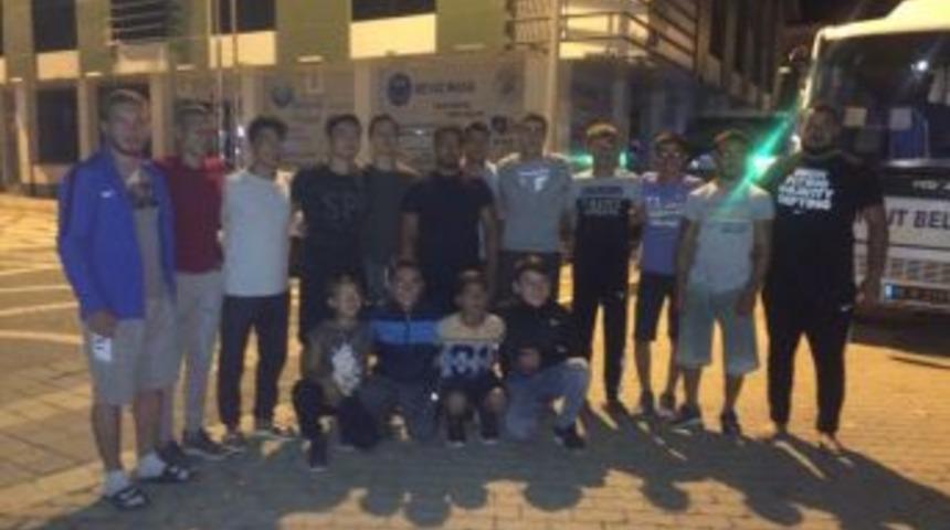 Kepsutlu G&uuml;reş&ccedil;iler Elmalı&rsquo;ya Dualarla Gitti