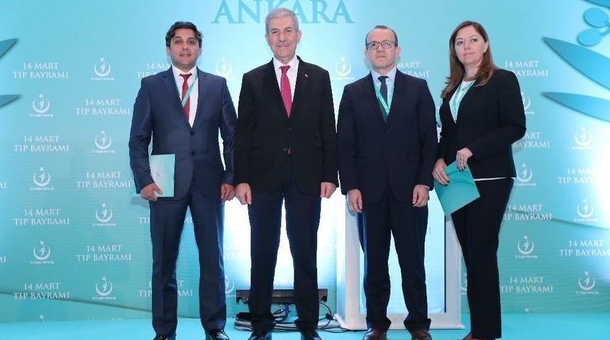 Yılın Başarılı Sağlık &Ccedil;alışanları &Ouml;d&uuml;l T&ouml;reni