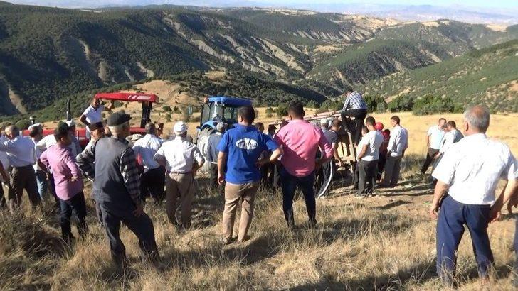 Piknik Yolunda Traktör Devrildi: 25 Yaralı G2