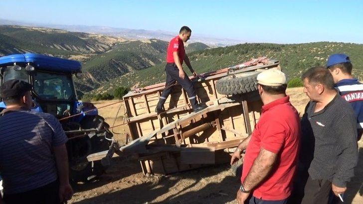 Piknik Yolunda Traktör Devrildi: 25 Yaralı G4