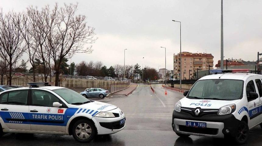 Kayseri&rsquo;de Ş&uuml;pheli Paket Paniği