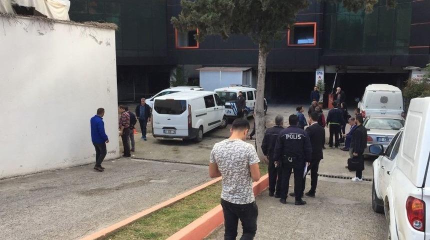 İş Merkezinin Otoparkında Yangın