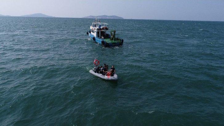 Denize Düşen Helikopterin Tekeri Bulundu G2