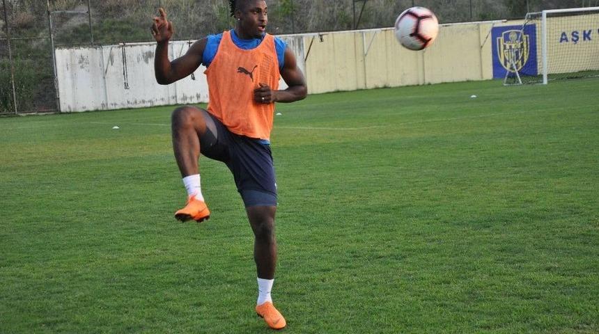 Ankarag&uuml;c&uuml;&rsquo;nde Trabzonspor Hazırlıkları Devam Etti