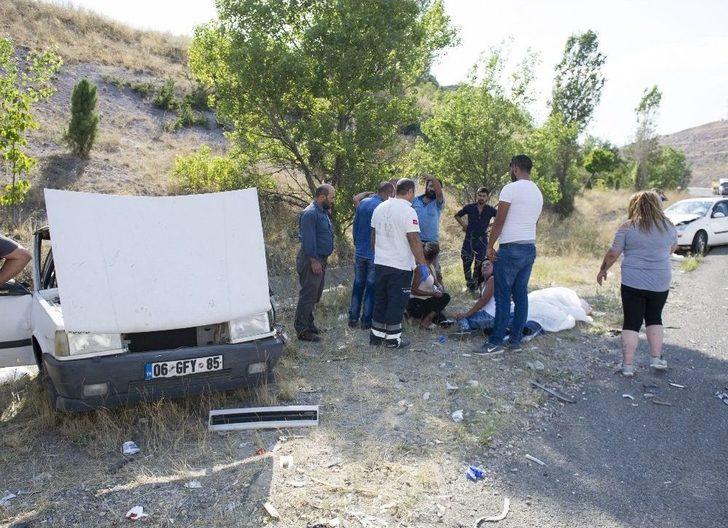 Çevre Yolunda Duran Araca Tır Çarptı G3