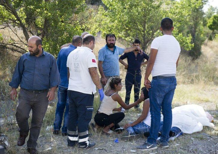 Çevre Yolunda Duran Araca Tır Çarptı G4