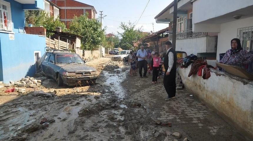 Sel Sonrası Yaralar Sarılıyor