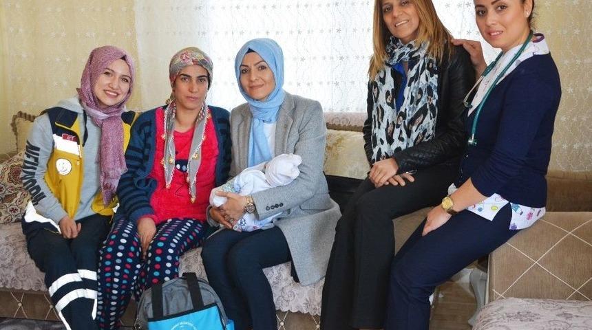 Torbalı Belediyesinden “hoş Geldin Bebek” Uygulaması