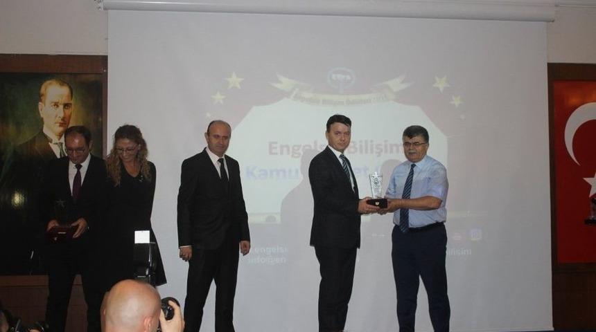 Eskişehir Afad ‘uluslararası Engelsiz Bilişim Kamu Hizmeti Ödülü’ Aldı