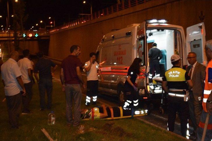 Bakan Konvoyunda Kaza: 4 Polis Yaralı G5