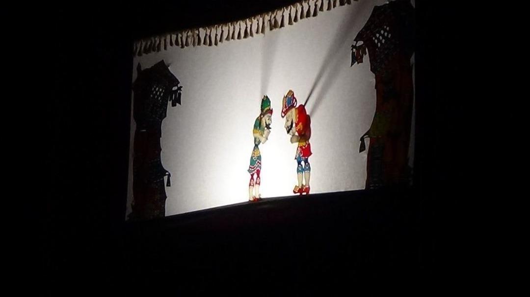 Karag&ouml;z İngilizce Sahnede