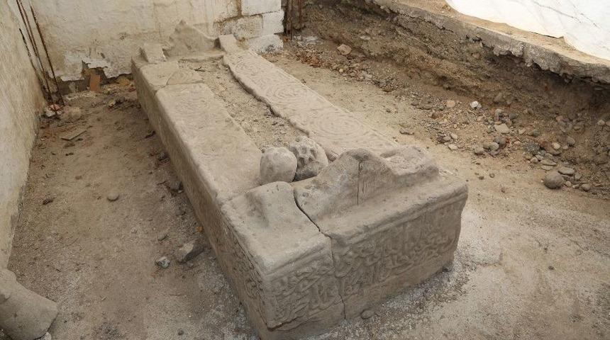 Sancaktar T&uuml;rbesinde &Ccedil;alışmalar Devam Ediyor