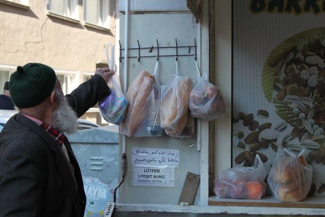 &rsquo;bakkalların Kralı&rsquo;ndan Adına Yakışır Hareket