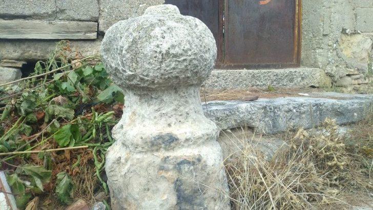 Kaderine Terk Edilen Tarihi Cami Yıkılma Tehlikesi İle Karşı Karşıya G3