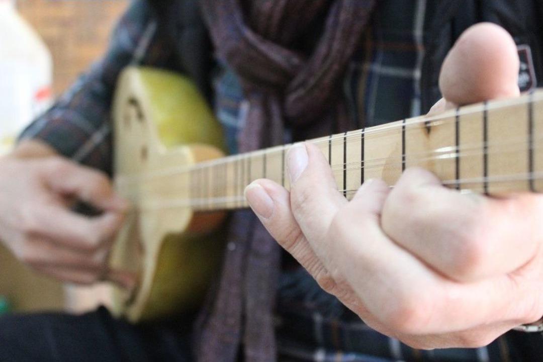 (&ouml;zel Haber) Emekli &Ouml;ğretmen Bal Kabağına Ses Verdi