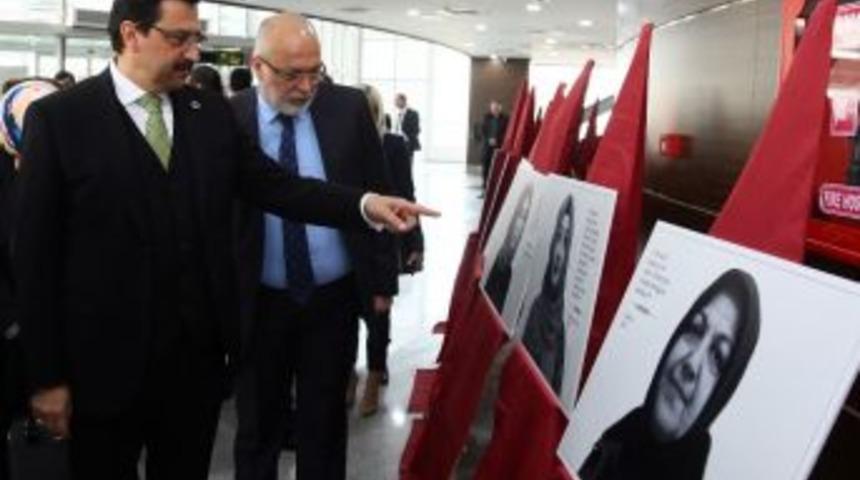 Savaşta Ve Barışta Kadının Rol&uuml; Konuşuldu