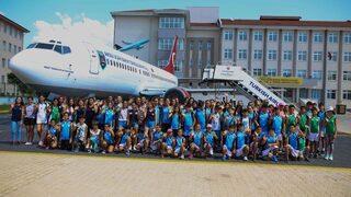 Yaz Spor Okulu Öğrencileri Uçak Okulunu Gezdi