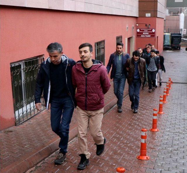 Fetö’den Tutuklanan Şahıslara Maddi Yardım Yapan 4 Kişi Gözaltına Alındı