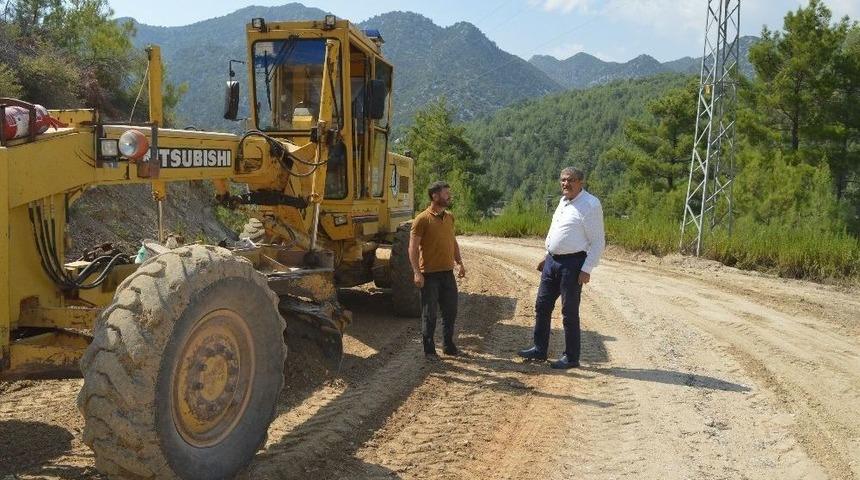 Gündoğmuş’ta İki Mahallede Asfalt Hazırlığı