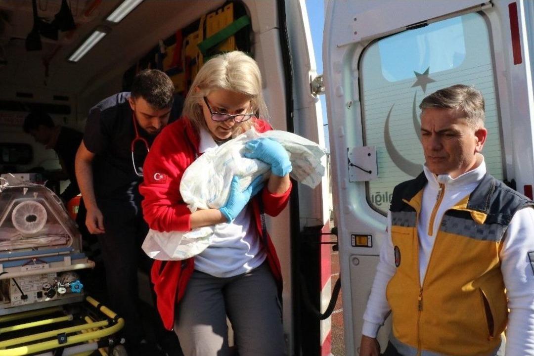 Hava Ambulansı Belinay Bebek İ&ccedil;in Havalandı