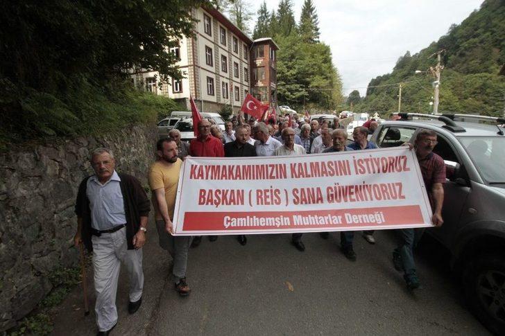 Rize’nin Çamlıhemşin İlçesinde Vatandaşlar Kaymakamlarının Gitmemesi İçin Toplandılar G2