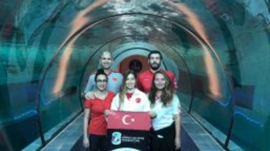 Şahika Erc&uuml;men, D&uuml;nyanın En Derin Havuzuna Daldı