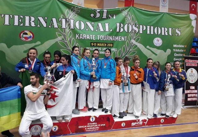 Boğaziçi Karate Turnuvasında Madalya Yağmuru