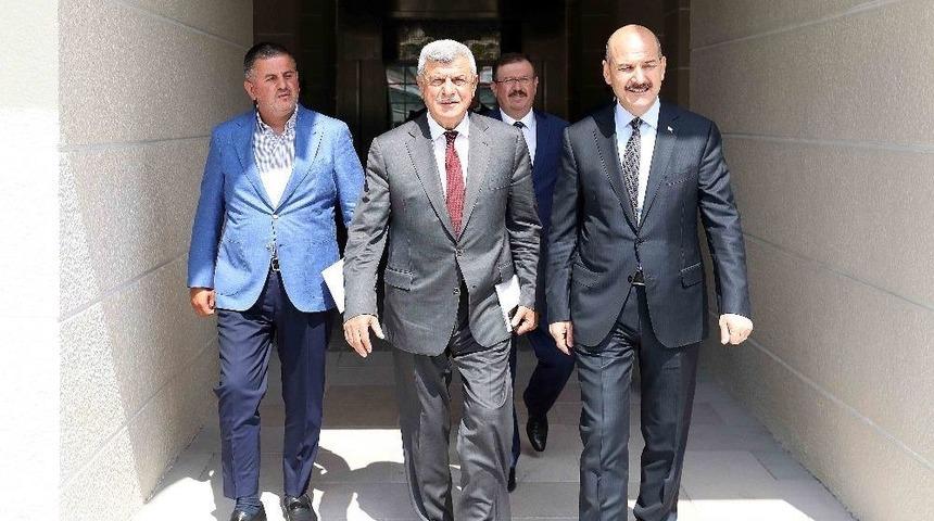 Başkan Karaosmanoğlu, Bakan Soylu’yu Kartepe Zirvesi’ne Davet Etti