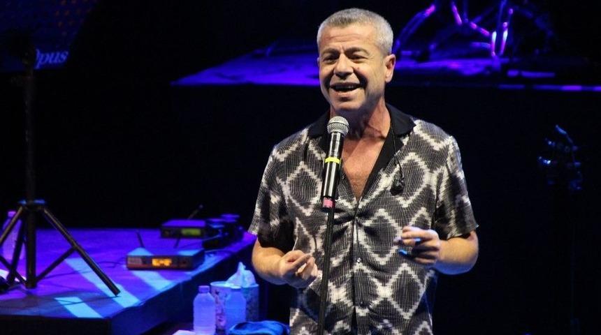 Levent Y&uuml;ksel, Bodrum Da Hem Coşturdu, Hem Duygulandırdı