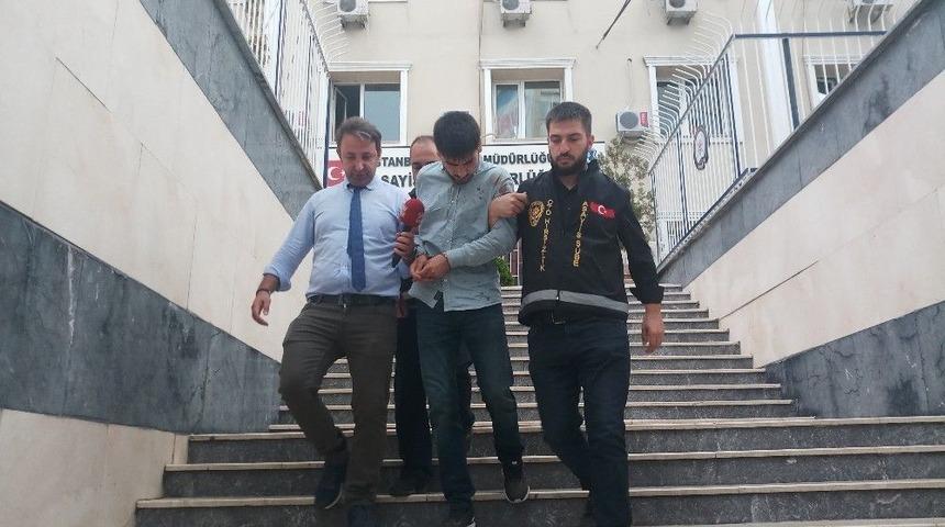 Polis Aracını &Ccedil;almaya &Ccedil;alışan &Ccedil;eteye Film Gibi Operasyon