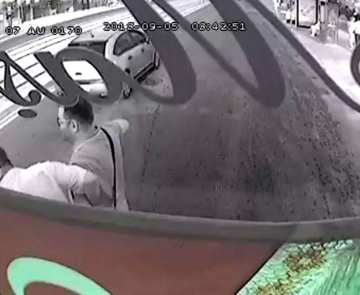 Görme Engelli Vatandaşı Karşıdan Karşıya Geçiren Şoför O Anları Anlattı G4