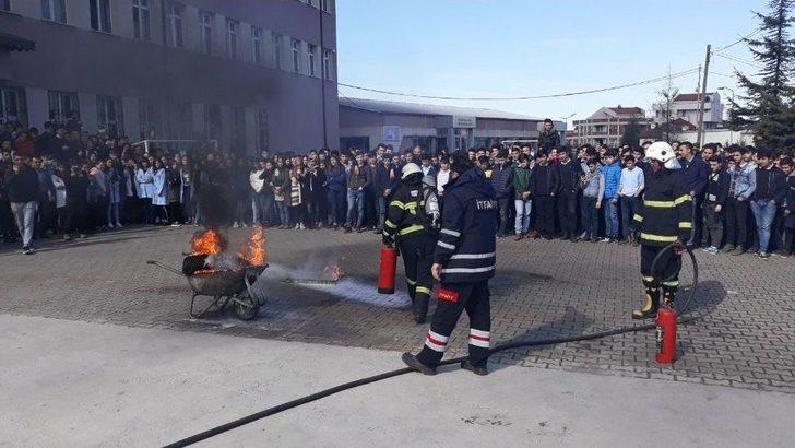 İtfaiye Ekipleri Yangın Tatbikatı Düzenledi G5