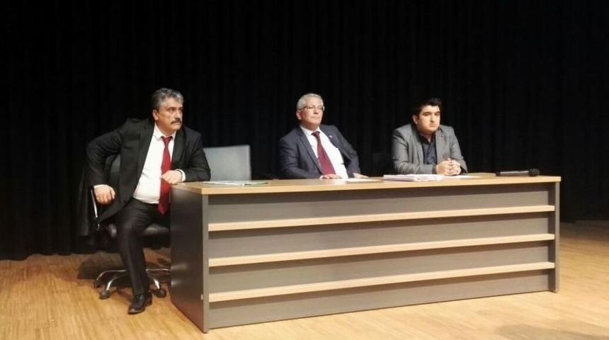 Akyazı&rsquo;da Girişimcilik Kursuna Yoğun İlgi