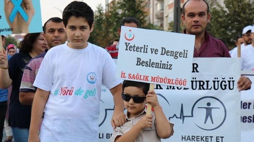 Sağlıkçılar, Sağlıklı Yaşam İçin Yürüdü