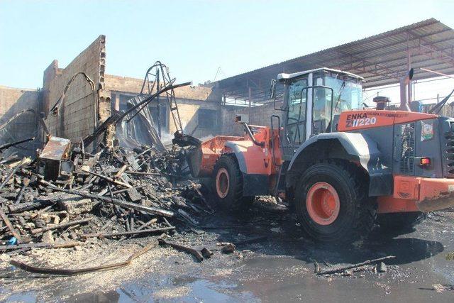 Şanlıurfa’da Yangın Sonrası Hasar Tespiti Çalışmaları Başlatıldı