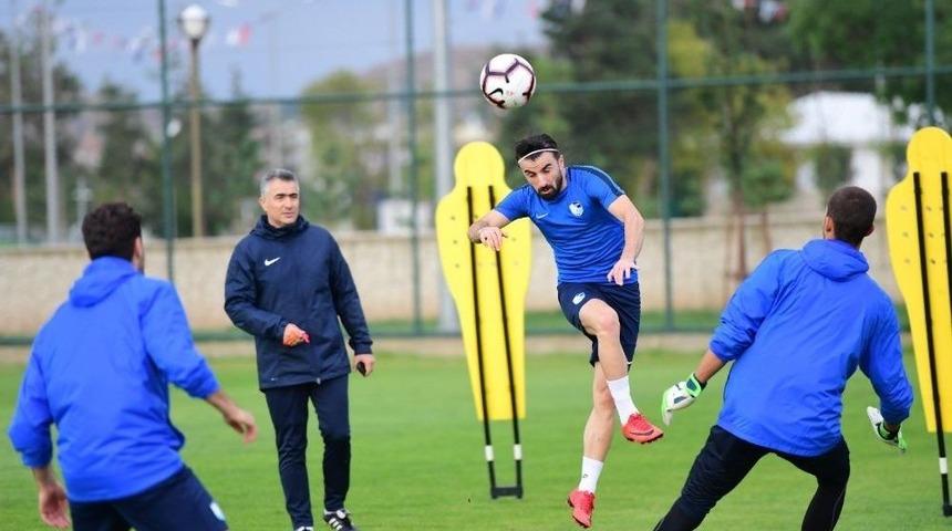 Mehmet Altıparmak: "gol Atmakta &Ccedil;ok Sorunumuz Yok Ama &Ccedil;ok Gol Yiyoruz"