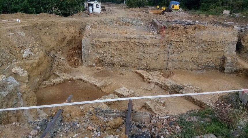 Haydarpaşa&rsquo;da Rayların Altından &Ccedil;ıkan Tarihi Kalıntılar Havadan G&ouml;r&uuml;nt&uuml;lendi