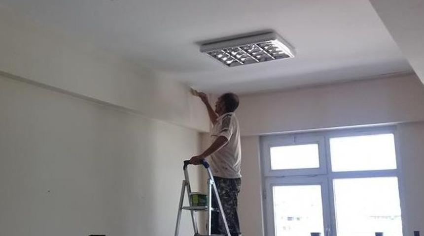 K&ouml;rfez Belediyesinden Okullara Bakım Onarım Desteği