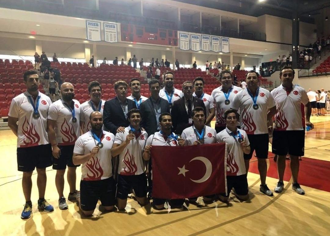 Sualtı Hokeyi Mili Takımım D&uuml;nya &Uuml;&ccedil;&uuml;nc&uuml;s&uuml; Oldu